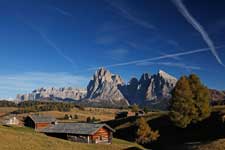 Alpe di Siusi con gruppo Sassolungo © Georg Demetz